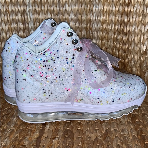 ❣️SOLD!❣️YRU Qozmo Aiire Confetti Sneakers 8M - Picture 5 of 8